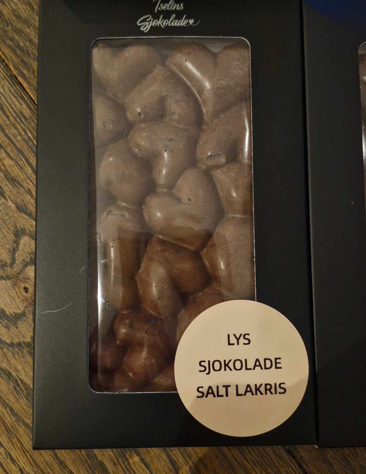 Lys sjokolade - salt lakris