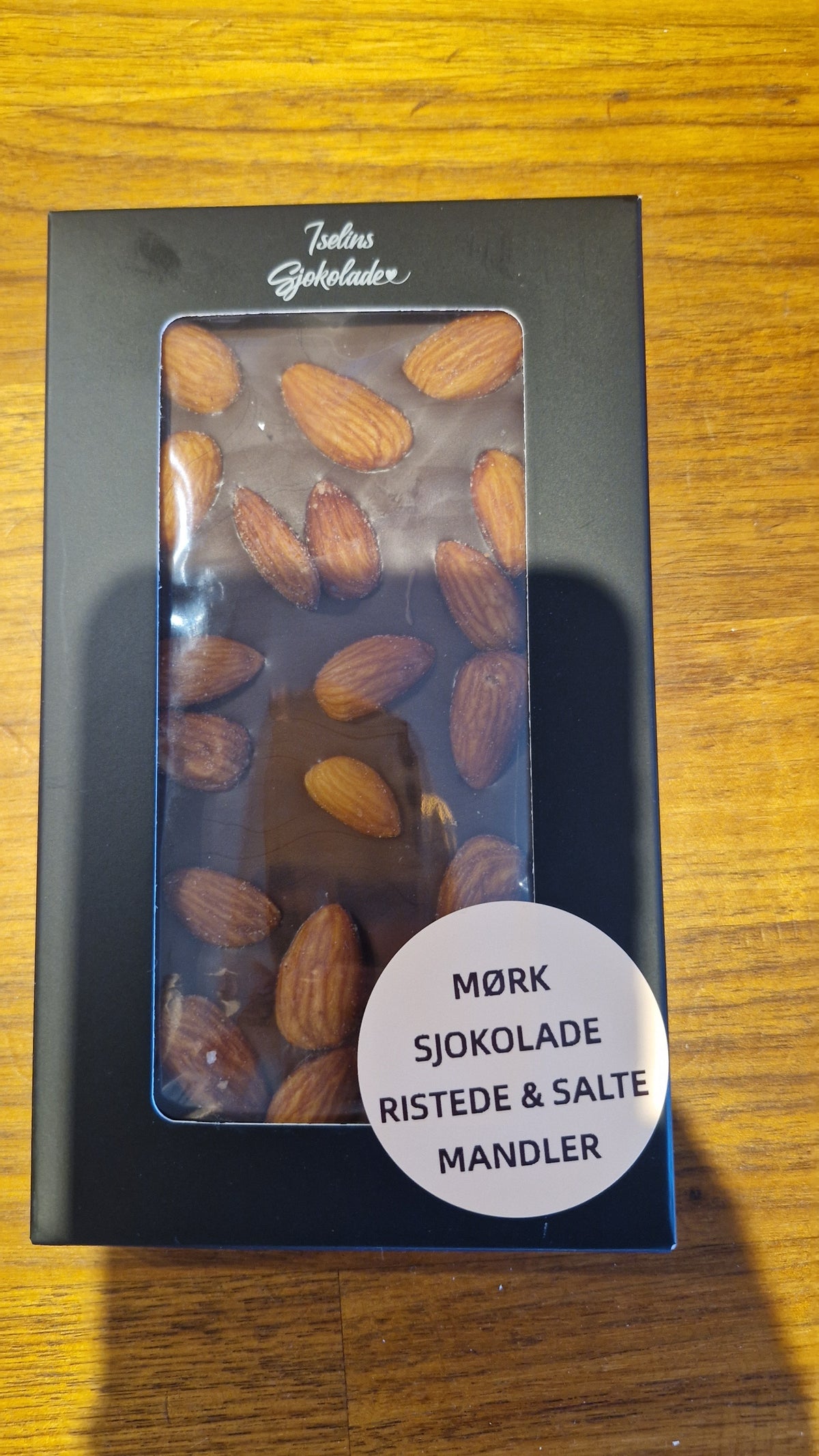 Mørk sjokolade - Ristede og salte mandler